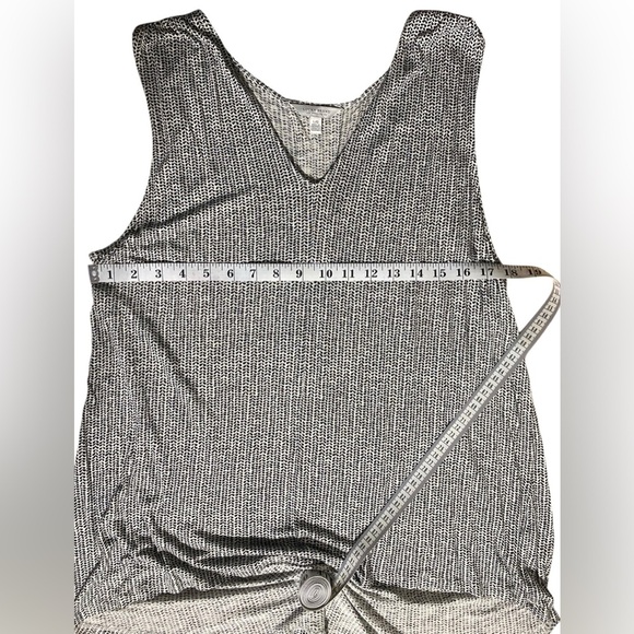 Lucky Brand Black and White Pleated Tank Top - Picture 9 of 10